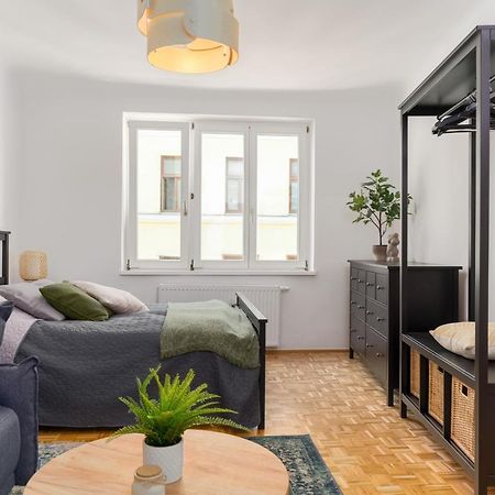 King Bed Home, 3 Bed Rooms, Perfect For Long Term Stay Vienna Luaran gambar